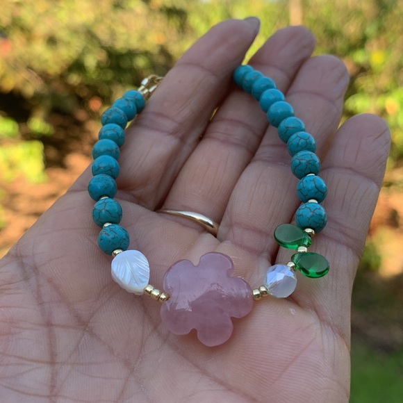 Howlite - Picture 5 of 5